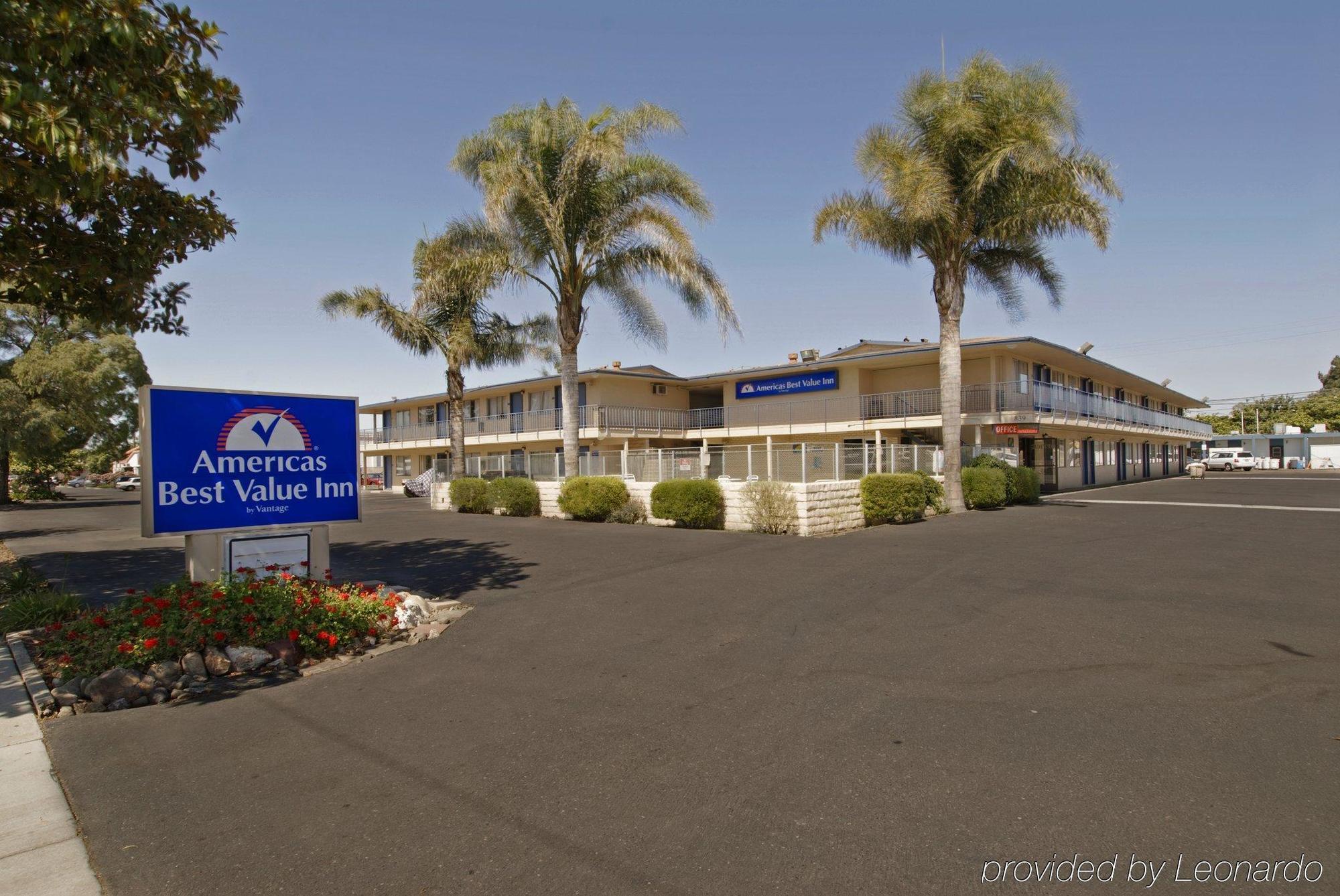 Days Inn By Wyndham Santa Maria Exterior foto